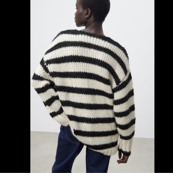 ZARA WOOL AND ALPACA BLEND STRIPED KNIT SWEATER - Picture 4 of 9